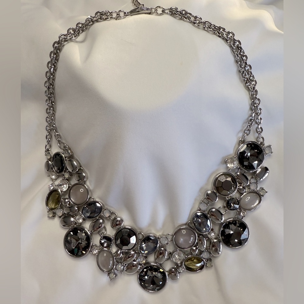 White House Black Market WHBM Gray Rhinestone Necklace